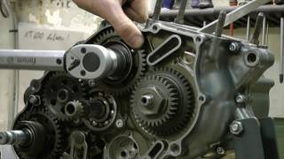 XT 600 Engine assembly part 1 [upl. by Tris]